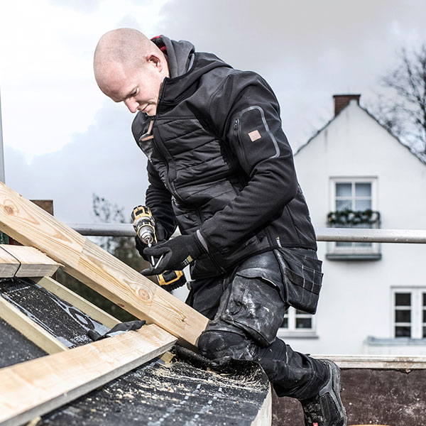 Berufsbekleidung von Engel im Einsatz